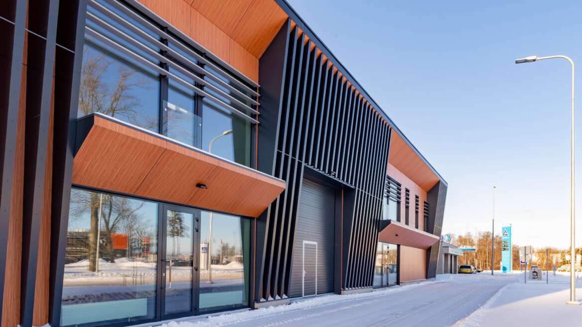 Rannarootsi tee 4 stock-office